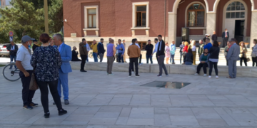 Banorët e Durrsakët në protestë: Na prishën shtëpitë pa paralajmërim