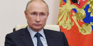 Putin pranon ndalimin e sulmeve ndaj qyteteve ukrainase deri më 1 shkurt