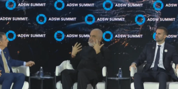 Rama jep sihariqin për shqiptarët: Do të pasurohemi bashkë me arabët duke i shitur energji Europës