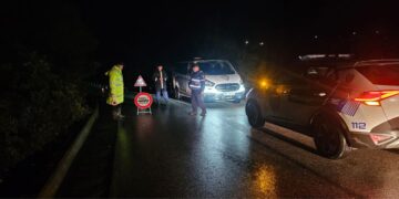 Çahet rruga te “Ura e Petranit”, bllokohet qarkullimi në aksin Përmet–Çarçovë