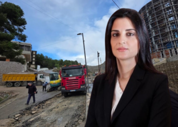 Degradimi i rrugëve të Durrësit nga korrupsioni, kryebashkiakja Sako shpall armik shiun