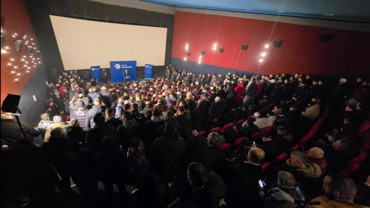 Takimi me demokratët në Korçë, Salianji: Ishte një magjepsje! PD ka frymëzimin për të sjellë ndryshimin dhe rotacionin