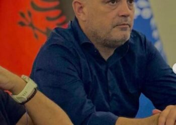 Teksa pritej të shkarkohej, Flauers Shoshi shpërblehet! Emërohet drejtor i UKT