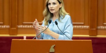 Denoncimi i Tabakut: 500 milionë euro për AKSHI-n, por shërbimet dixhitale nuk funksionojnë!