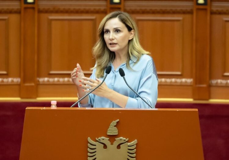 Denoncimi i Tabakut: 500 milionë euro për AKSHI-n, por shërbimet dixhitale nuk funksionojnë!