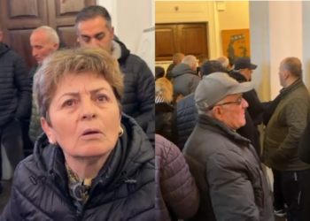 ‘Po na nxjerrin në rrugë’, tregtarët futen me forcë brenda Bashkisë së Vlorës