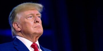 Protesta me dhjetëra të vdekur në Iran, paralajmëron Trump: SHBA është e gatshme të ndihmojë