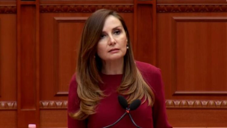 ‘Ligji për portet turistike, model pa garë’! Jorida Tabaku: Godet tregun dhe integrimin në BE