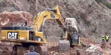 Bllokimi në Librazhd-Qafë Thanë/ Fadromat e “ANK” të Agim Kolës përkeqësojnë situatën, Juglindja e paralizuar