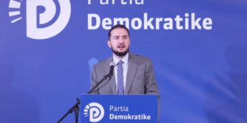 Salianji do mbajë takimin e radhës me strukturat e PD në Berat