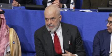 Bordi i Paqes/ Rama i lutet Trump për ish-krerët e UÇK-së në Hagë: Zoti President, të bëjmë diçka…