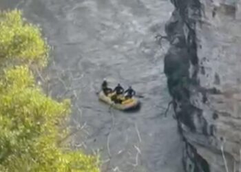 Skrapar/ Dyshohet se është mbytur në lumin Osum, polumbarët në kërkim të trupit të 43-vjeçarit Ilir Kurti