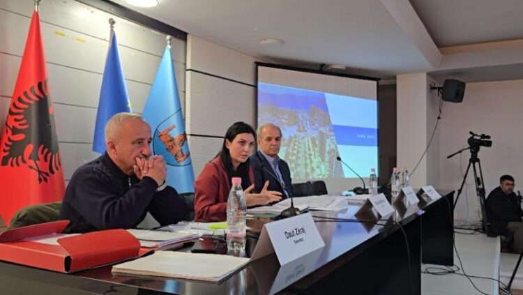 Bashkia krijon “Vlora Invest” për plazhet, PD kundërshton në Këshillin Bashkiak