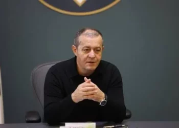 Lëvizin marionetat: Afrim Qendros i jepet vendi i Dallëndyshes në IKMT dhe i lë Shkëlqim Hajdarit postin e prefektit