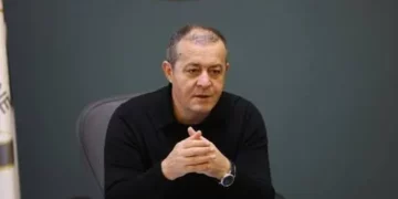 Lëvizin marionetat: Afrim Qendros i jepet vendi i Dallëndyshes në IKMT dhe i lë Shkëlqim Hajdarit postin e prefektit