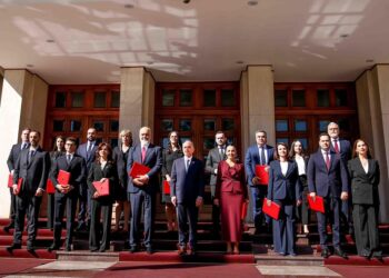 Reuters shkruan për nismën: Rama kërkon të ndalojë gjykatat të shkarkojnë ministrat