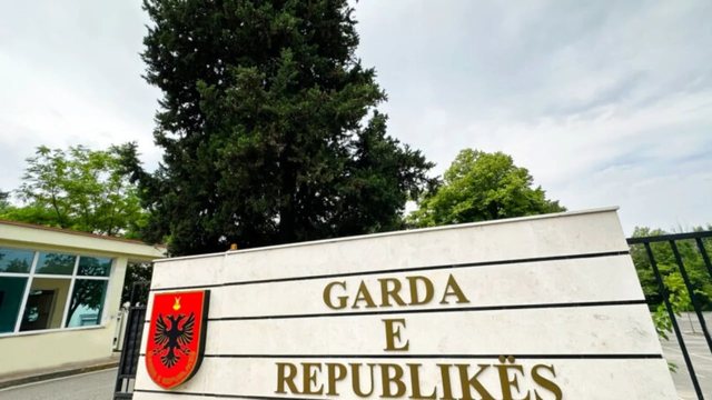Largohen nga detyra dy drejtues të Gardës, njëri ishte kandidat për drejtor