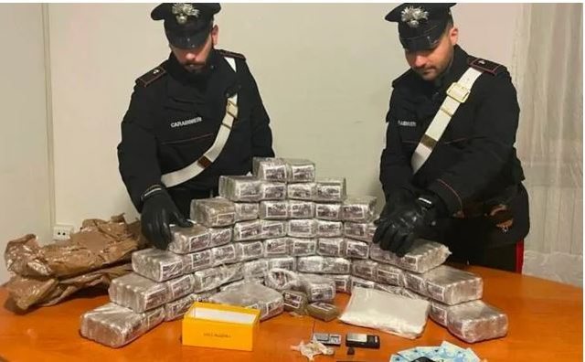 Shqipëri–Itali/ Çmontohet rrjeti i trafikut në Bari, 20 masa sigurie nga autoritetet italiane