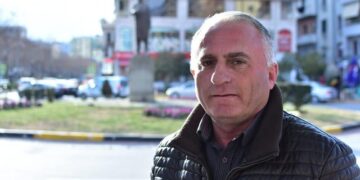 Flet daja hero, 12 vite në kërkim të mbesës: Çfarë më tha Eva kur mbërriti nga Siria në…