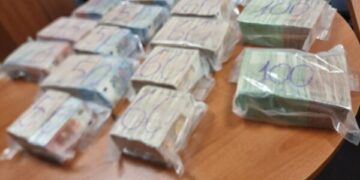 Polici nga Tirana kapet duke sjellë 1 milion euro nga Serbia në Kosovë