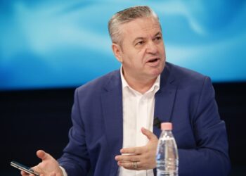 Vendimi 4 me 4 per Ballukun; Keshtu eshte kur politika prodhon ‘plehra’ e drejtësia bëhet…