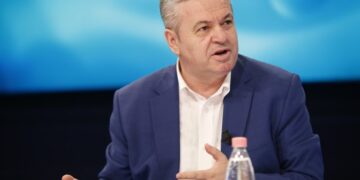 Vendimi 4 me 4 per Ballukun; Keshtu eshte kur politika prodhon ‘plehra’ e drejtësia bëhet…