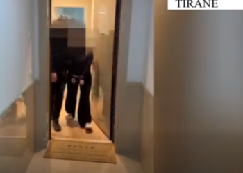Shfrytëzonin vajza të huaja për prostitucion, 2 të arrestuar në Tiranë