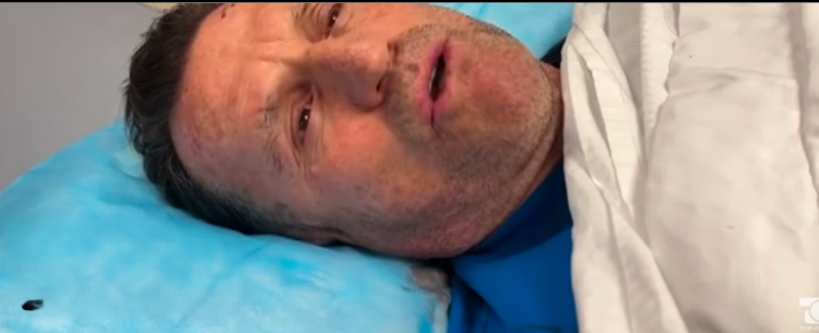 Flet nga spitali avokat Cakrani: Njëri po ofendonte, tjetri më goditi pas koke me mjet prerës