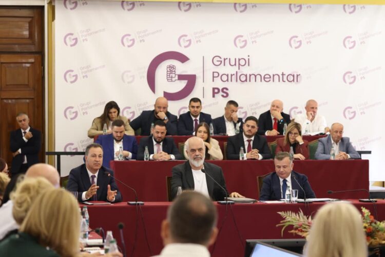 Rama mbledh grupin parlamentar para udhëtimit për në Bruksel, i bashkohet edhe Balluku
