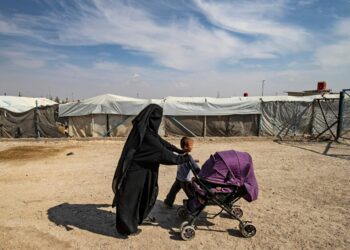 Rregullat e kampit ‘Al Hol’/ Avokati: Kur vdes burri, gruaja martohet me një ushtar