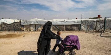 Rregullat e kampit ‘Al Hol’/ Avokati: Kur vdes burri, gruaja martohet me një ushtar