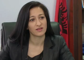 Dosja “KURUM”/ Arrestohet drejtoresha e Agjencisë së Arsimit Parauniversitar, në mes të 33 personave nën hetim