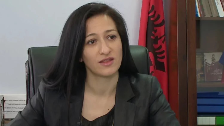 Dosja “KURUM”/ Arrestohet drejtoresha e Agjencisë së Arsimit Parauniversitar, në mes të 33 personave nën hetim