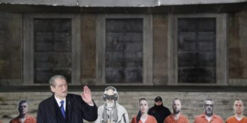 Berisha ngre tonet para protestës: Të martën gjithë Shqipëria në Tiranë, Rama do ketë fatin e Enverit