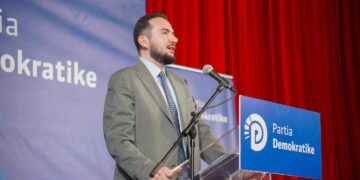 Një ditë para protestës së PD, Salianji bën thirrje për pjesëmarrje nesër në Bulevard