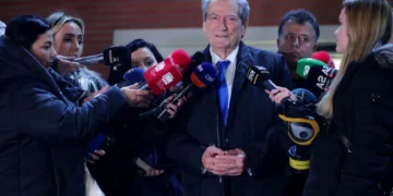 “U goditën protestues dhe deputetë”/ Berisha paralajmëron protestë më 20 shkurt: Mos na provokoni