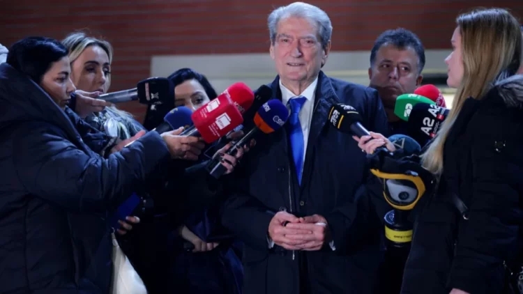 “U goditën protestues dhe deputetë”/ Berisha paralajmëron protestë më 20 shkurt: Mos na provokoni