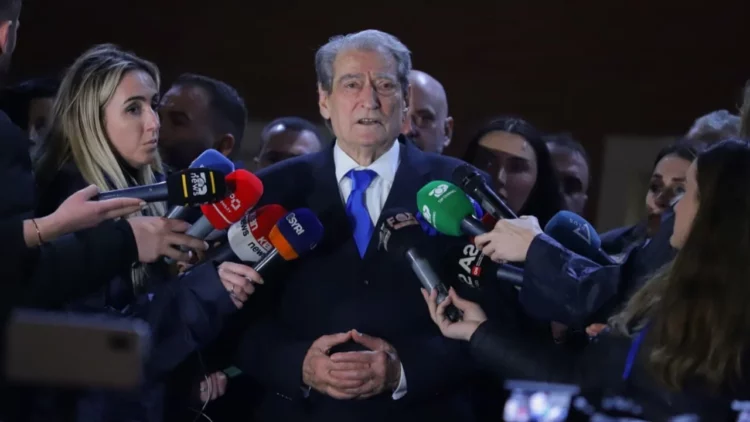 Berisha mbyll protestën: Akti i radhës së kryengritjes paqësore…