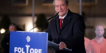 Berisha: Të shtunën në orën 18:00 qytetarët do protestojnë për arrestimin e Ramës