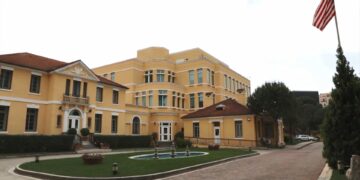 Rama ndryshon ligjin e SPAK, heq “pezullimin” për qeveritarët/ Ambasada e SHBA: No comment