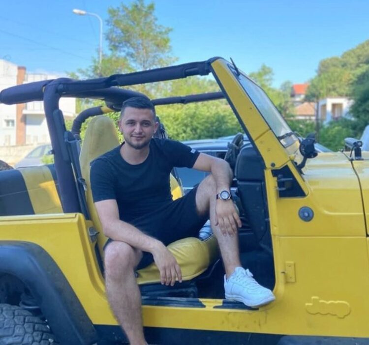 U kap në Kosovë me 1 mln euro cash, pezullohet nga detyra efektivi i komisariatit Nr.5 Tiranë (Emri)