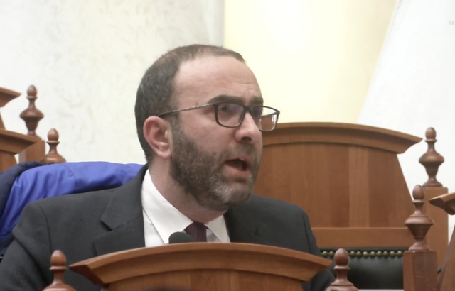 Përplasje në Kuvend për Ballukun, Bardhi-PS-së: Hiqni imunitetin, jeni kthyer në mburojë të korrupsionit