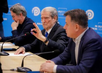 Berisha paralajmëron: Do të ngujohemi në Bulevard deri në largimin e Ramës, kjo është kërkesa e qytetarëve