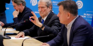 Berisha paralajmëron: Do të ngujohemi në Bulevard deri në largimin e Ramës, kjo është kërkesa e qytetarëve