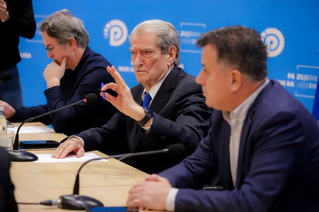 Berisha paralajmëron: Do të ngujohemi në Bulevard deri në largimin e Ramës, kjo është kërkesa e qytetarëve