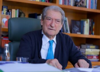 Gazi lotsjellës/ Berisha: Dënoj me forcën më të madhe dhunimin e xhamisë dhe besimtarëve gjatë faljes së namazit