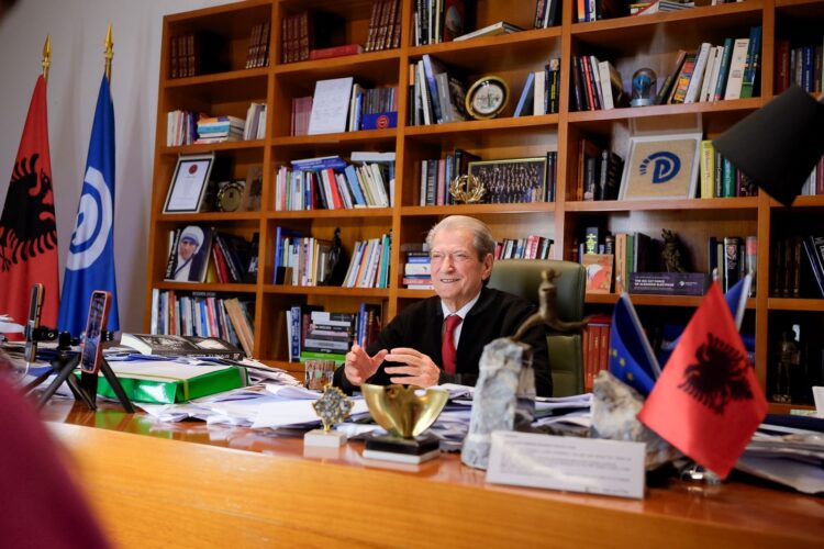 Berisha: Ramën e refuzuan në Konferencën e Mynihut se nuk ishte i denjë, atij i mbeti në dorë Dash Sula