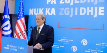 Berisha: Rama urdhëroi mbrojtjen e Ballukut, shqiptarët do ta rrëzojnë njësoj si diktatorin Hoxha