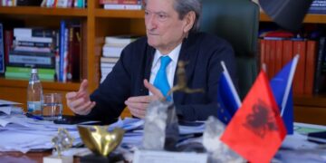 Berisha: E garantoj Ramën se sulmet ndaj selisë së PD do sjellin goditje asgjësuese për selitë e PS