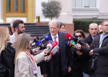 Berisha: Këta po sillen si pushtues, ndaj ftoj shqiptarët të thonë fjalën e tyre nesër në rrugët dhe sheshet e Tiranës